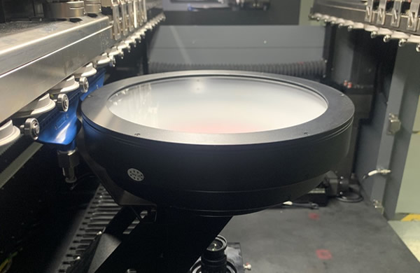 Equipped with  5M pixels CCD with RGB 3 color light source to ensure inspection accuracy.