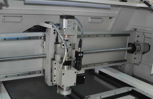 X,Y1,Y2,Z axis adopt panasonic servo motor and it's driving system, ball screw drive with rail & slider, make movement smoothly and precisely.