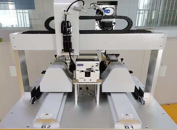 High quality robot with step motor controlled by PLC and touchscreen.